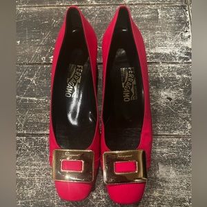 Ferragamo pink silk pumps size 8 AA